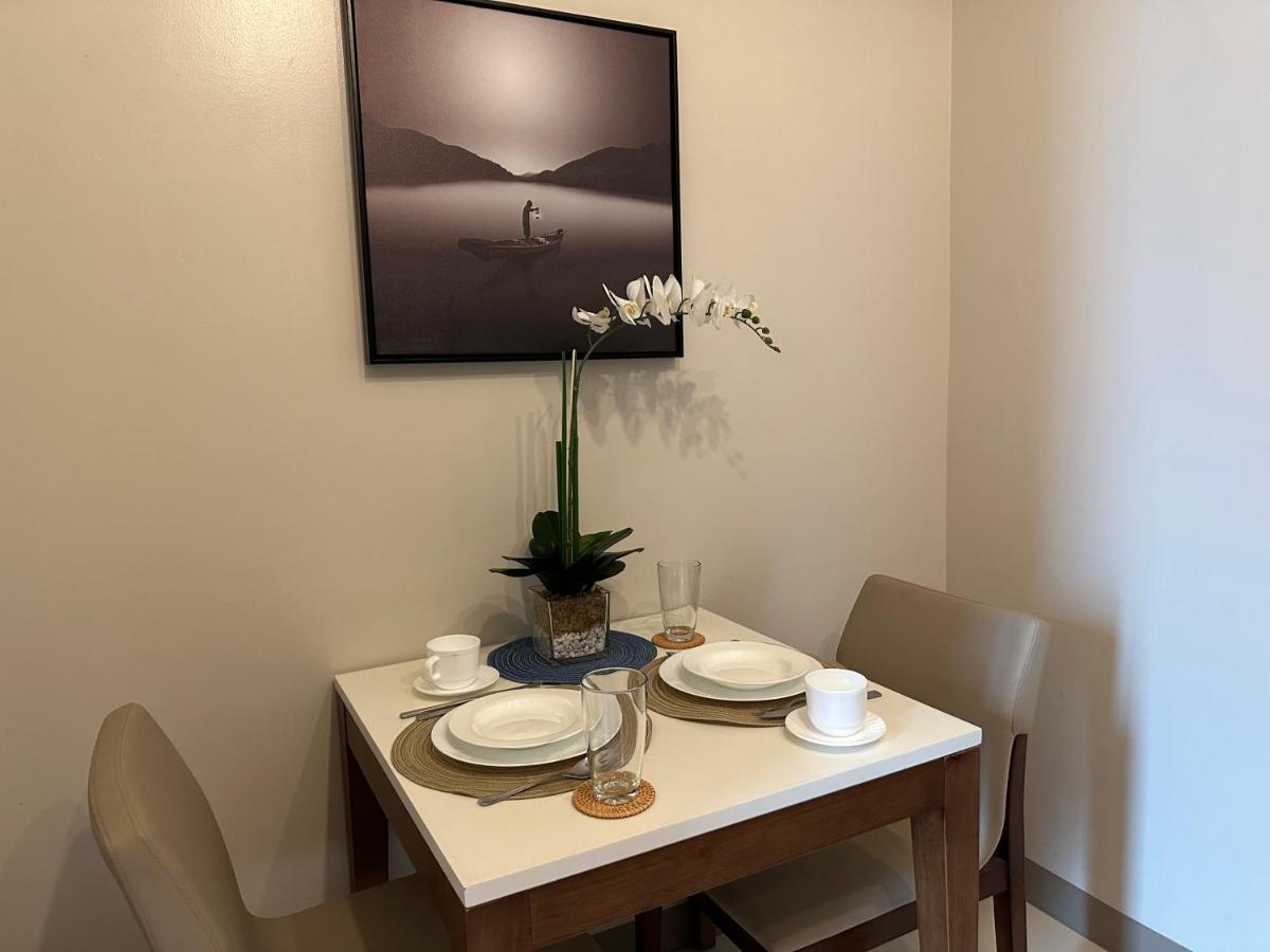 Executive Suite In Bonifacio Global City Taguig Exterior foto